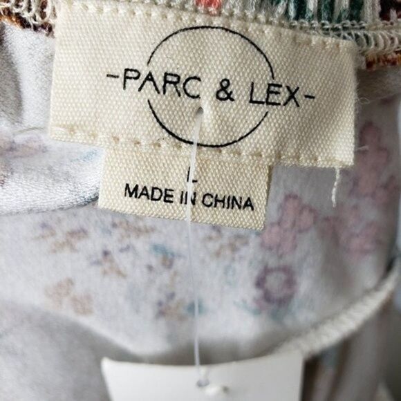 Parc & Lex Lace Up Off Shoulder Floral Dress - Picture 3 of 16